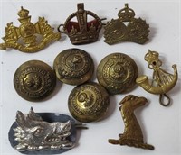 WW2 Military Buttons / Badges