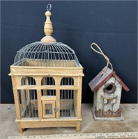 2 Bird houses