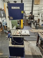 As New Rikon 14" Deluxe Bandsaw