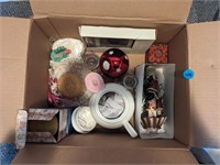 Miscellaneous decor box