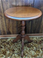 TRI LEG SIDE TABLE