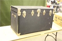 Vintage Trunk, Approx 36"x20"x22"