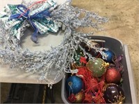 PALLET OF CHRISTMAS ITEMS