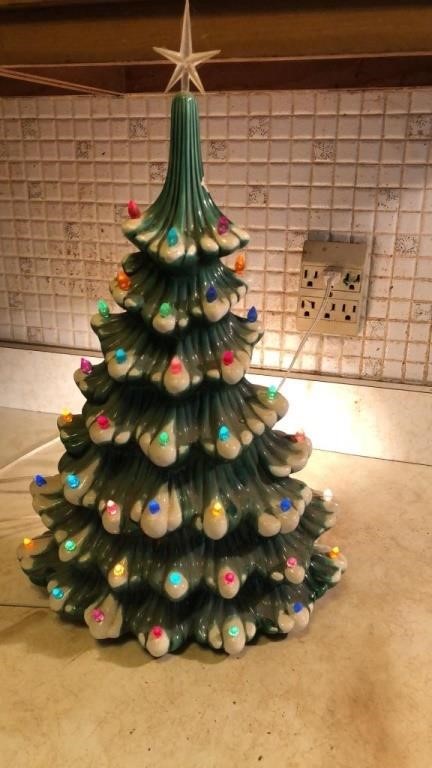 18" Ceramic Half Christmas Tree