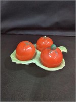 Carltonware Salt/pepper tomatoes in green leaf