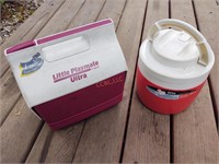 Igloo 1 gallon drink cooler and lunchbox cooler