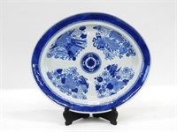 Lowestoft Chinese export porcelain oval platter,