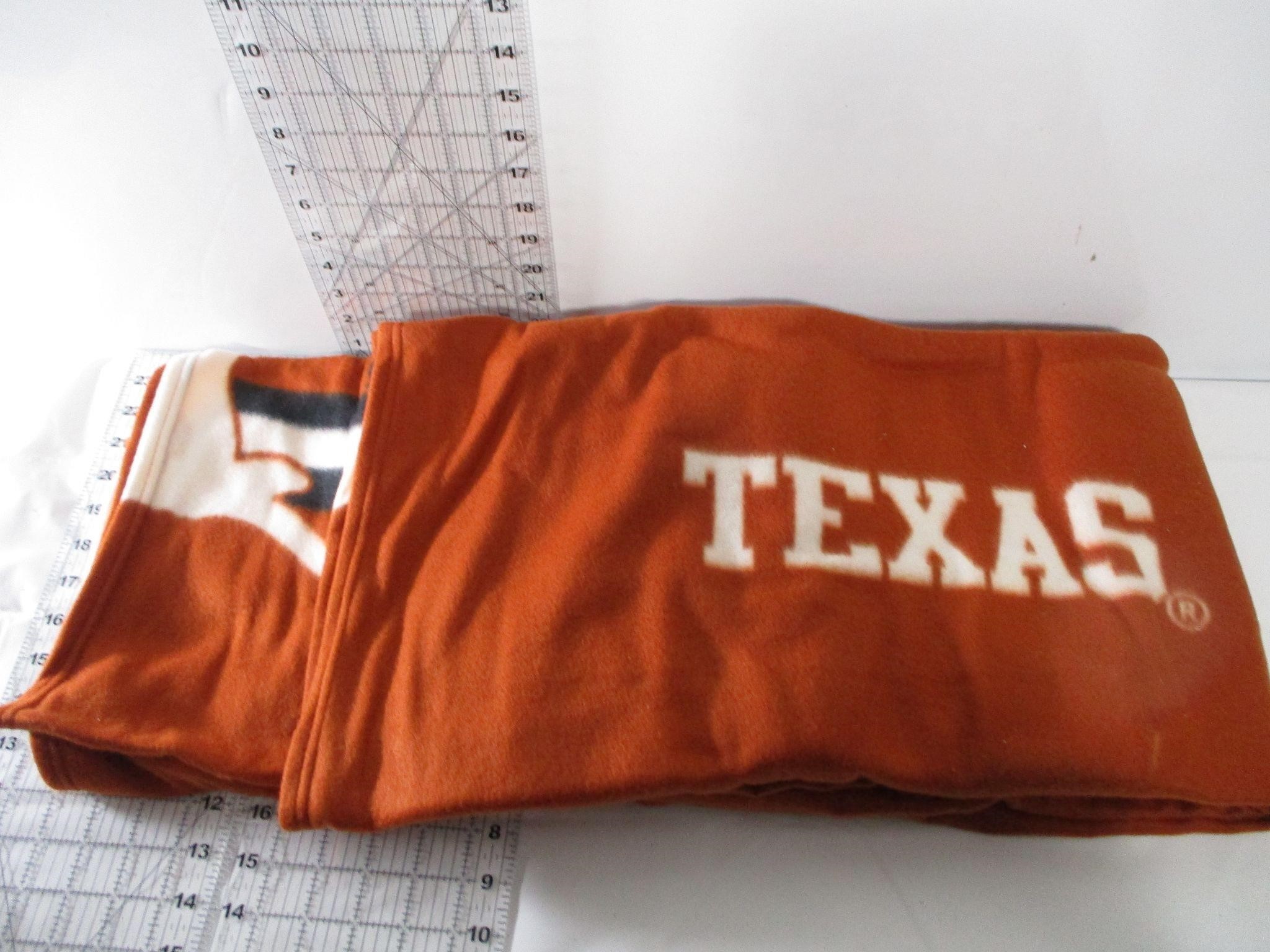 Texas Longhorn Throw Blanket with Sleeves