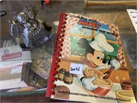 MICKEY COOKBOOK AND BANK