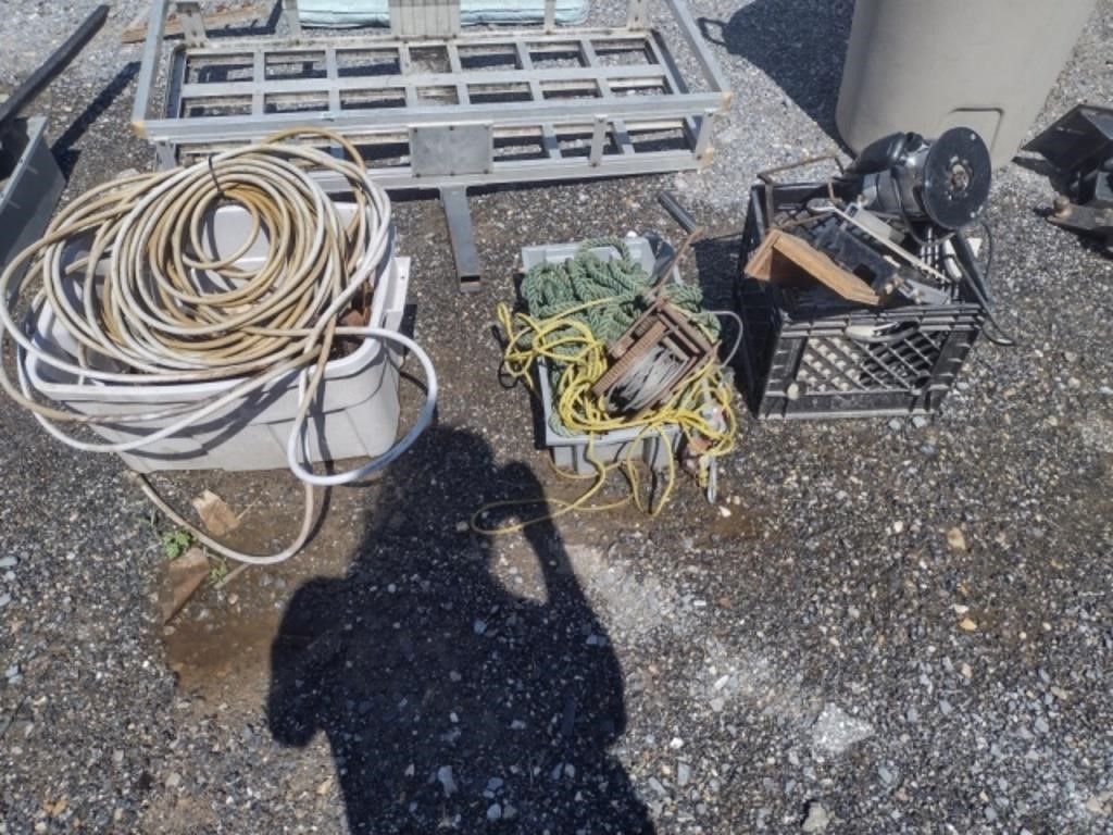 ropes, hoses, toolbelt, cable crank