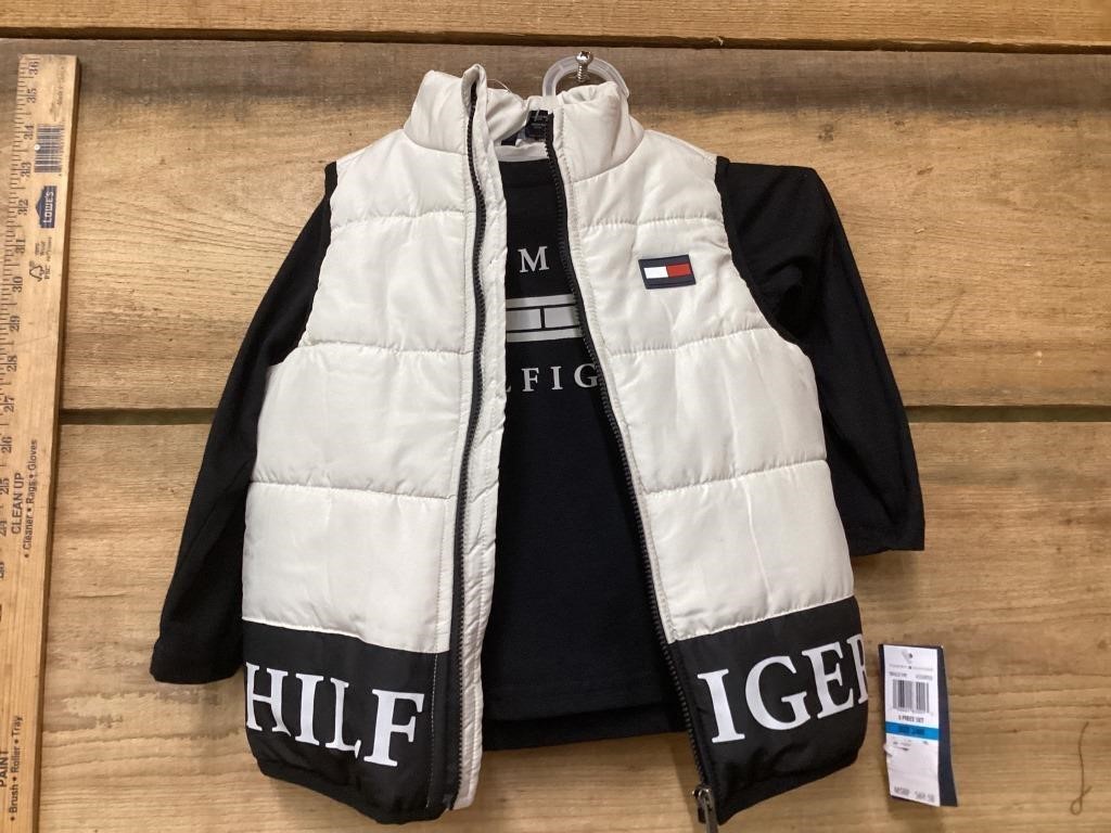 new Tommy Hilfiger two piece set size 24m