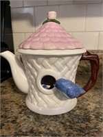Tea Pot Birdhouse