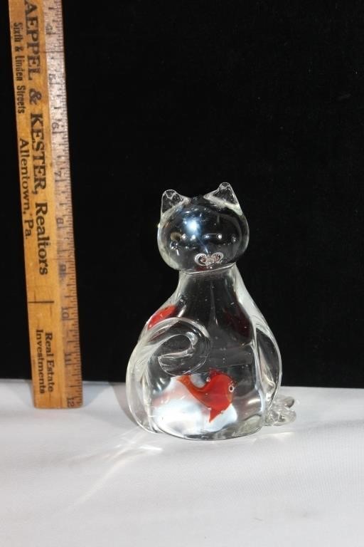 VTG Glass cat with fish paperweight