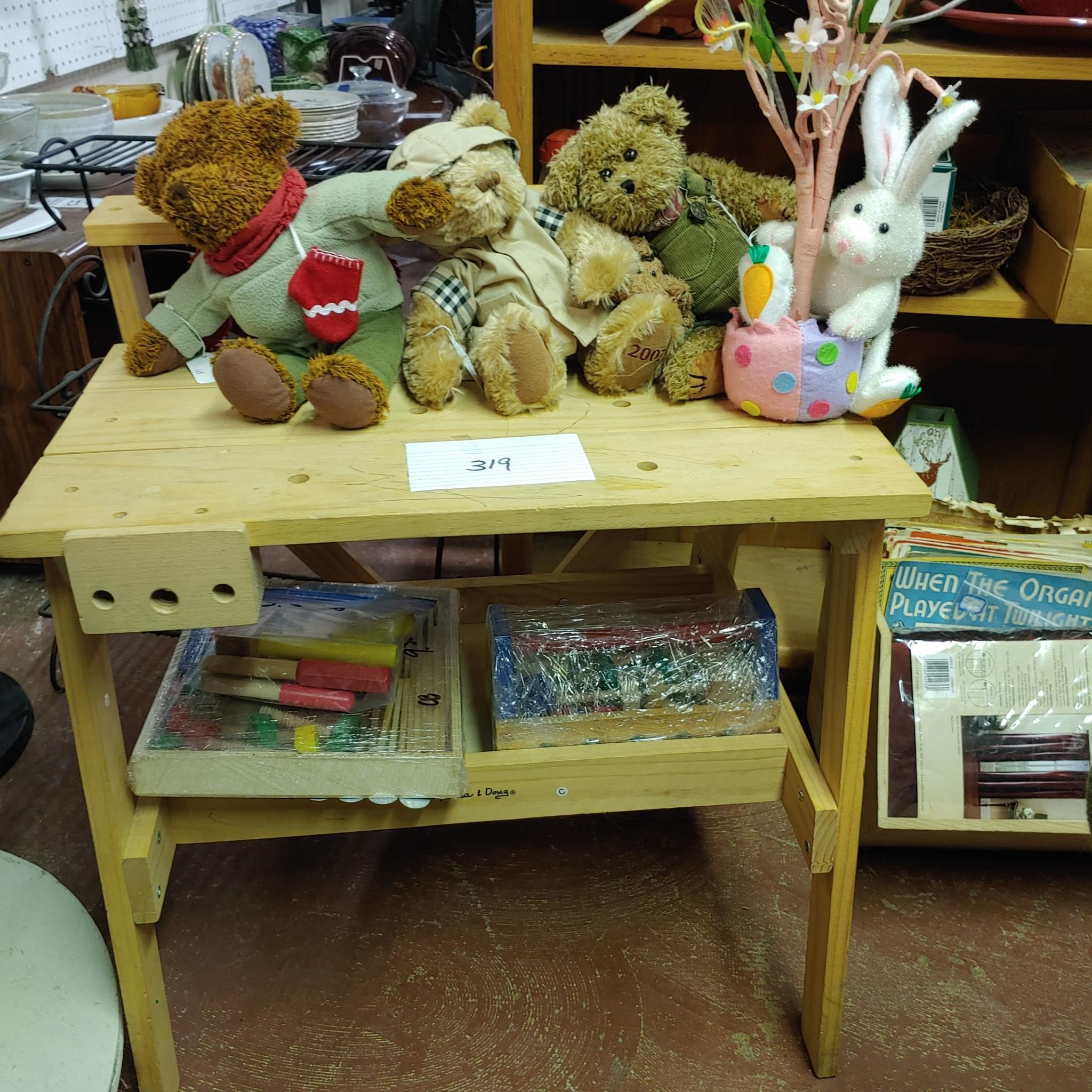 CHILD'S DESK, TOYS