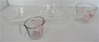 (2) Pyrex Mixing Bowls, Fire king Measuring Cup,