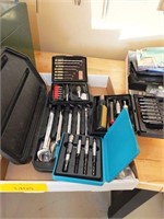 CRAFTSMAN WRENCH SET AND DRIVER BITS
