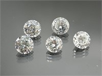 5 loose synthetic diamonds