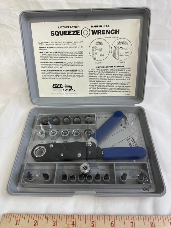 Squeeze wrench