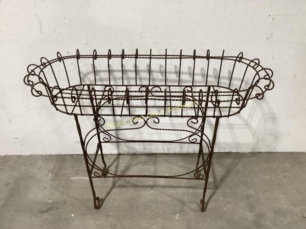 Metal Planter Stand