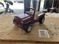 Vintage metal Tonka Jeep