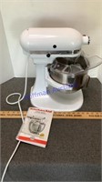 Kitchen Aid mixer, near new