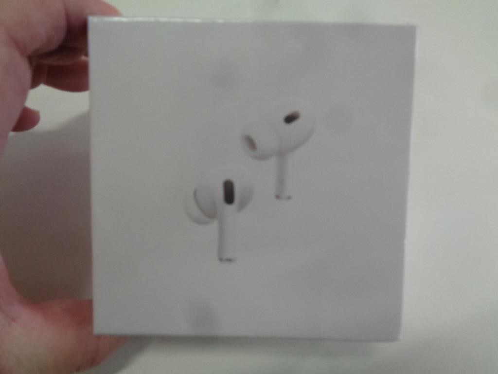 AIR PODS PRO ( 2ND GENERATION )