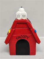 Christmas Peanuts Snoopy Doghouse Cookie Jar
