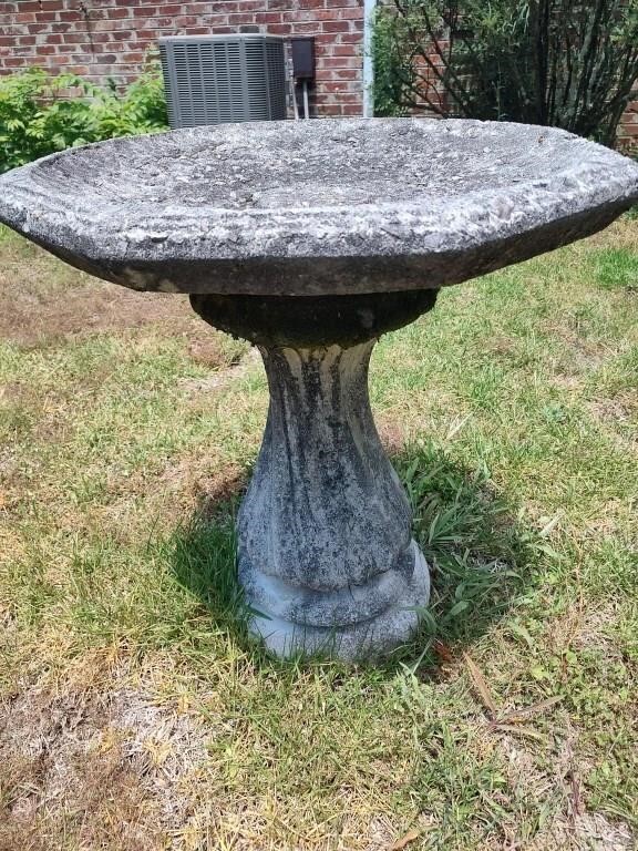 Concrete Bird Bath - Read Details