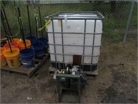 Schutz Water Tank in Cage