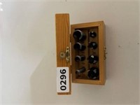 Set of 8 +/- router bits