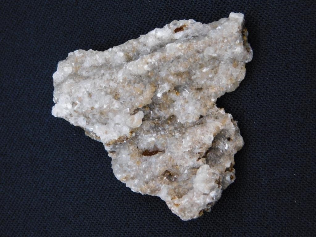 DRUZY CHALCEDONY ROCK STONE LAPIDARY SPECIMEN