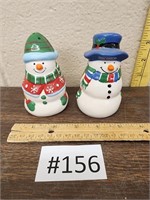 Snowman salt and pepper shakers