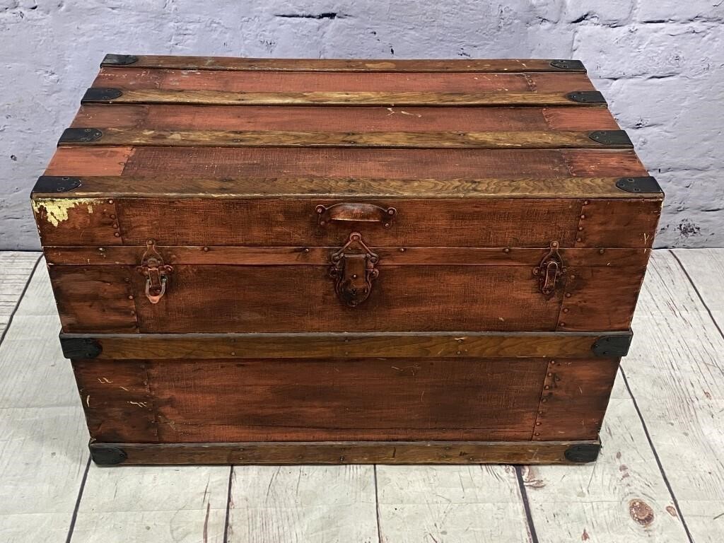 Vintage Trunk