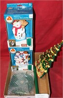 FLAT BOX OF CHRISTMAS THEMED DECORATIONS