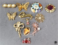 Brooches / 11 pc