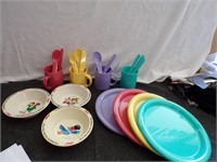 Vintage Kellogs Bowls,New Plastic Dinnerware