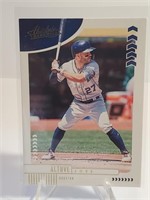 2020 Panini Absolute Gold Foil Jose Altuve