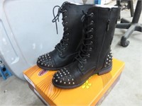 SIZE 6.5 SPIKE COMBAT BOOTS