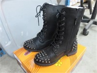 SIZE 8.5 SPIKE COMBAT BOOTS