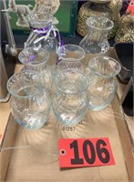 (7) Glass vases