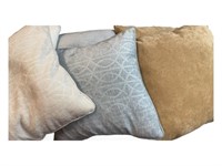 6 Clean Throw Pillows
