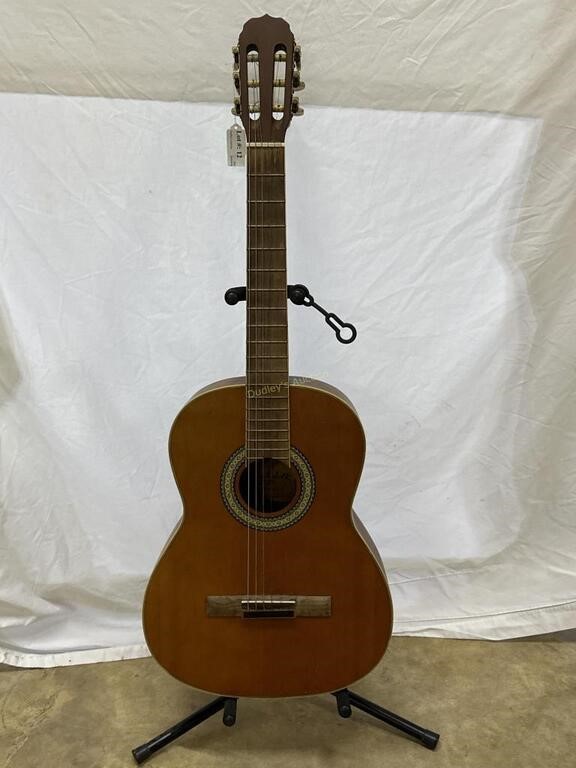 6-String Classical Guitar - Carlo Robelli Serial