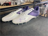 Under armor cleats 3023190-500 size 15