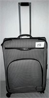 London Fog Spinner Luggage