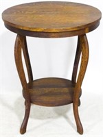 Round Oak Parlor Table 29.5x24