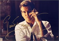 Autograph COA 007 Pierce Brosnan Photo