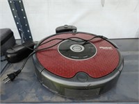 iRobot Roomba vacuum, Powers on, no further