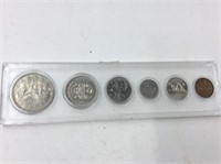 1969  Can Set In Plastic Case