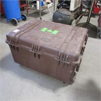 MILITARY PELICAN INSULATED CASE