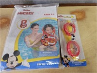 NEW Mickey Mouse Water Wing Floaties & Goggles